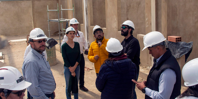 Obras lentas, al fin serán entregadas. Falta plata.